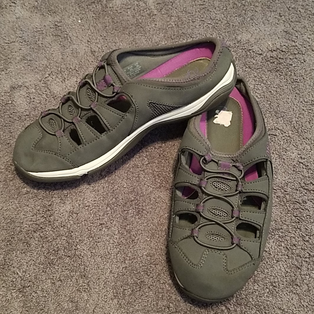 Last chance donating- Great Ryka shoes